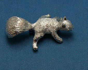 Vintage Adorable Gerrys Squirrel Silver Tone Pin Brooch