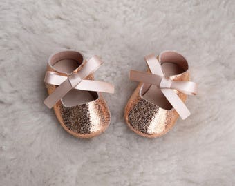 Handmade Baby Shoes by CriaBabyShoes on Etsy
