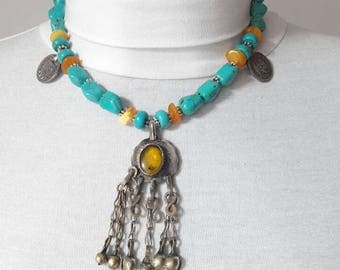 Necklace from the Baltic amber and turquoise