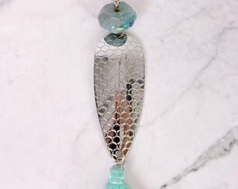 Turquoise/silver fish necklace