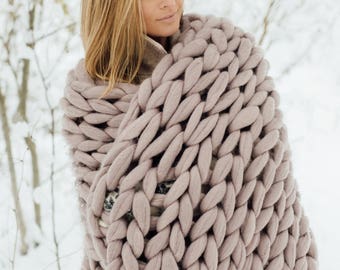 Chunky knit blanket, throw blanket from giant yarn, arm knit blanket from 100% merino wool, extra warm chunky blanket