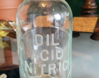 Vintage Dil acid nitric glass stopper laboratory bottle