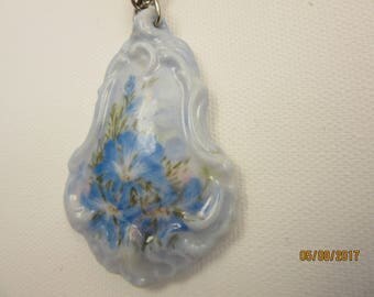 Pendant with Blue flowers handpainted