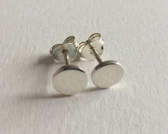 Round Stud Earrings/oorstekers
