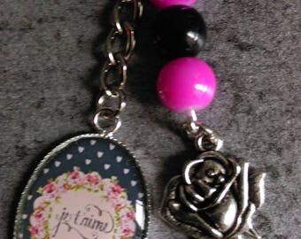 I love jewelry bags with pink