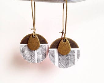 Lovely pair of earrings - Cascade of leaves - silver metal