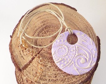 Light purple summer necklace