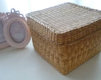 Square 18 cm square natural Wicker storage box