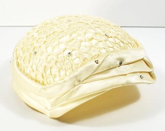 Vintage Cocktail Hat, Ivory Champagne Bridal Lace Juliet Cap, Cream Satin and Lace Rhinestone Cocktail Hat, Bridal Casque Hat