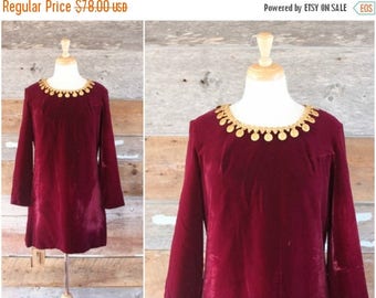 SALE 1960s velvet mini dress | 60s dress by Pretty Talk | size m