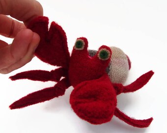Hermit crab, waldorf toy, all natural toy, ecofriendly toy, sea creature, small stuffed animal,