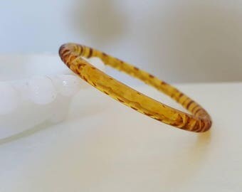 Peking Glass Bangle