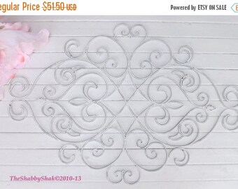 ON SALE White Shabby Chic Metal Wall Decor/ Fleur De Lis / Wrought Iron Wall decor / Shabby Chic Decor
