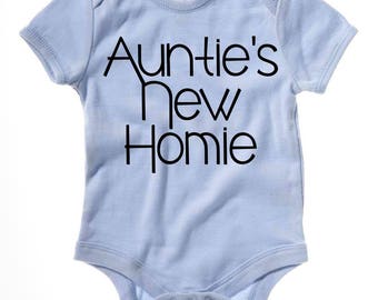 Auntie's New Homie Onesie, Auntie Onesie, Aunt Nephew, Gift from Aunt, Aunt to Be, Aunt Onesie Boy Nephew Going to be an Aunt Onesie
