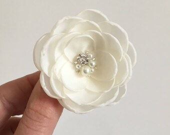 Ivory hair flowers, bridal hair clips, Weddind accessories, bridal shoe clips, bridal dress sash sew on ornaments, crystalsand pearls pins
