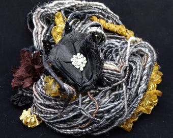 Handspun Bulky Art Yarn- Eerie Garden