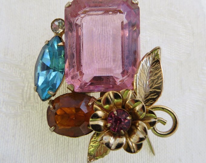 Vintage Emerald Cut Glass Brooch, Floral and Leaves Rhinestone Accents, Pink Faceted Baguette Stone