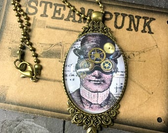 Steampunk cabochon / steampunk pendant /steampunk necklace / bronze necklace / steampunk gears