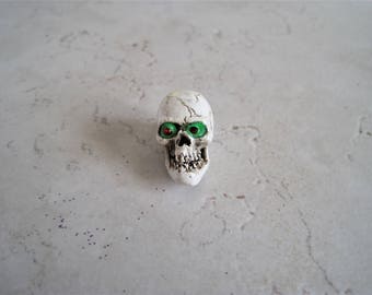 Halloween Dollhouse Miniature ~ Skull ~