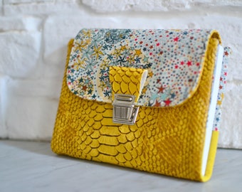 Agenda 2017-2018, school calendar, mustard agenda & Liberty Adelajda, click clac closing, bag diary, agenda yellow mustard woman