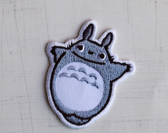 5.3 x 6 cm, Totoro Iron On Patch (P-510)