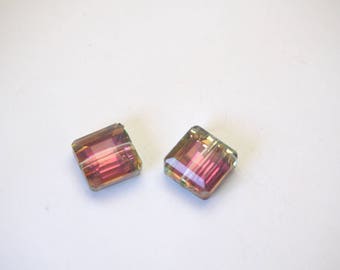 2 square faceted green/fuchsia irise10x10x6mm Bohemian crystal beads