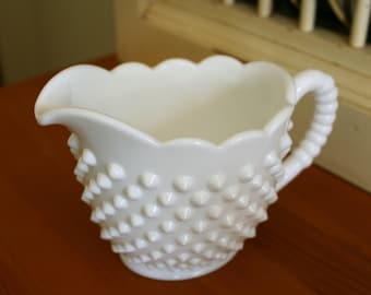 Large White Milk Glass Hobnail Creamer / Gravy Boat - EXCELLENT condition! Measures ~ 3.5 x 6 x 4 inches