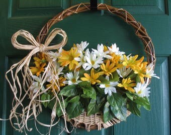 Daisy Door Hanger, Spring Wreath, Summer Daisy Wreath