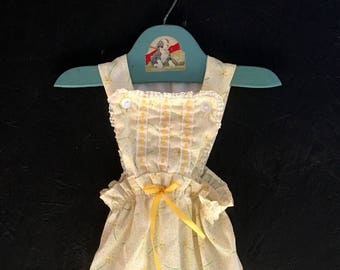 Vintage 70s Baby Girl Romper Yellow Daisy Sunsuit Romper Size 0-3 Months