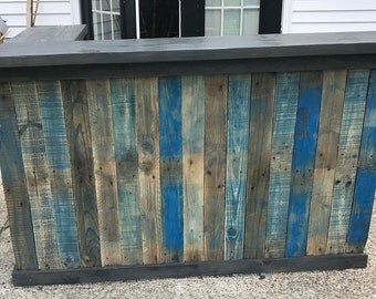 Rustic Pallet Bar