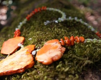Chain piece with white and pale green glass beads and orange-colored turquoise - stone - Orange necklace - statement
