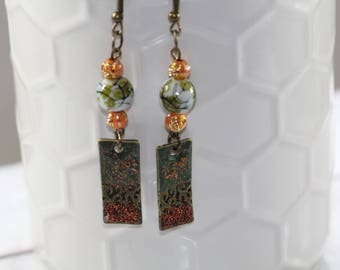Olibrius, Stud Earrings pearls and enameled brass
