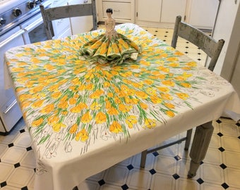 Vintage Vera Tablecloth & Napkins Field of Sunny Yellow Crocuses