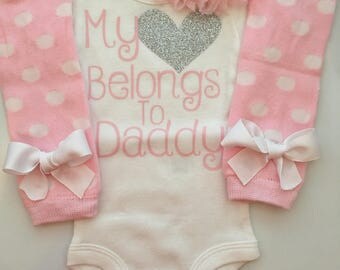 Baby Girl outfit -Coming home outfit - Newborn baby clothes - My heart Belongs to Daddy -Newborn photo prop outfit- Preemie-24 months
