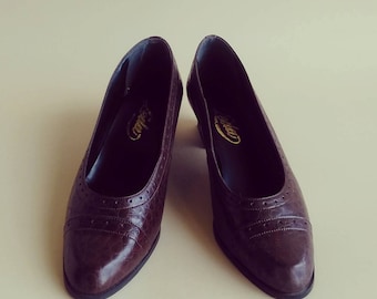 Vintage brown leather 90s pumps with block heel, women heels, vintage retro shoes