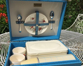 A brexton picnic set