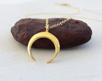 Gold Horn Necklace, Gold Crescent Moon Necklace, Minimalist Wish Moon Necklace, Vermeil Boho Horn Necklace