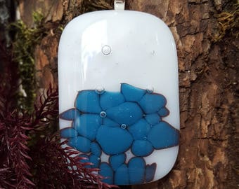 Blue Bubbles Magic Necklace