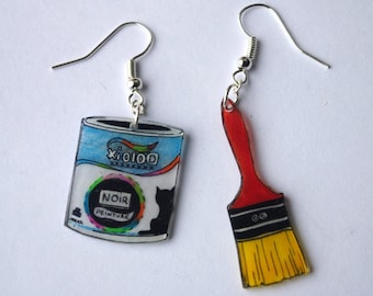 paint and brush for the crafties earrings