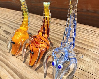 SCORPION Glass Pipe w Color Changing Capabilities