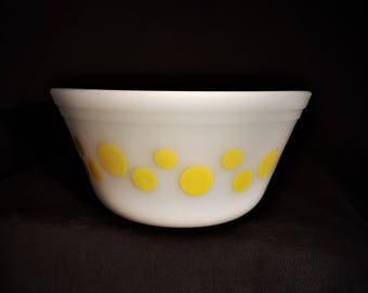 Federal Glass Yellow Dot Bowl, Federal Yellow Dot Bowl, Federal Glass Mixing Bowl, Federal Mixing Bowl, Federal Glass Polka Dots Yellow