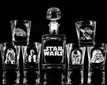 STAR WARS Glass Whiskey decanter Set (17 oz.) & glasses Christmas gift C-3PO R2-D2 Yoda Darth Vader Gift for men Decanter Fathers gift