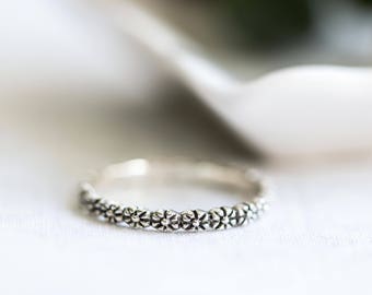 Daisy Ring, I Pick You Daisy Ring, Sterling Silver, Baby Flower Ring, Rings For Women,Silver Stacking Ring, Flower Band, Pinkie Ring