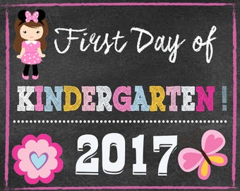 First Day of Kindergarden Sign - 1st Day of School Printable - First Day of School Sign - Chalkboard Sign - Instant Download - Photo Props