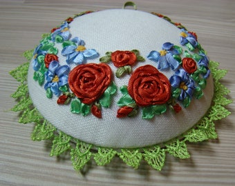 Pin cushion/Needle-holder/Hahdmade/Needle bed/Gift for women/Needle craft/Gift for sewer/