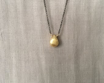 Brushed Gold Teardrop on Black Faceted Chain