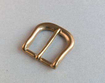 Belt buckle 30mm, made in Italy, solid brass buckle, natural brass finish. Code 1179339