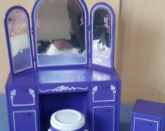 Vintage Barbie vanity / upcycled