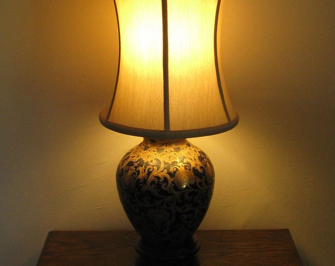 Porcelain lamp