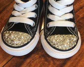 black converse with pearls
